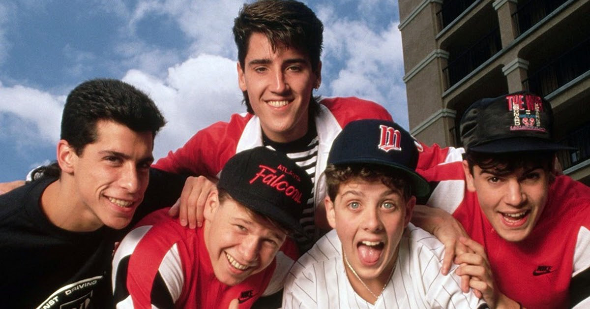 5 rapper thích chí lấn sân phim ảnh: HLV Rap Việt Karik vừa đổi nghề đã gặp ngay bom xịt buồn một cục! - Ảnh 3. 5 rapper thích chí lấn sân phim ảnh: HLV Rap Việt Karik vừa đổi nghề đã gặp ngay bom xịt buồn một cục! - Ảnh 3.