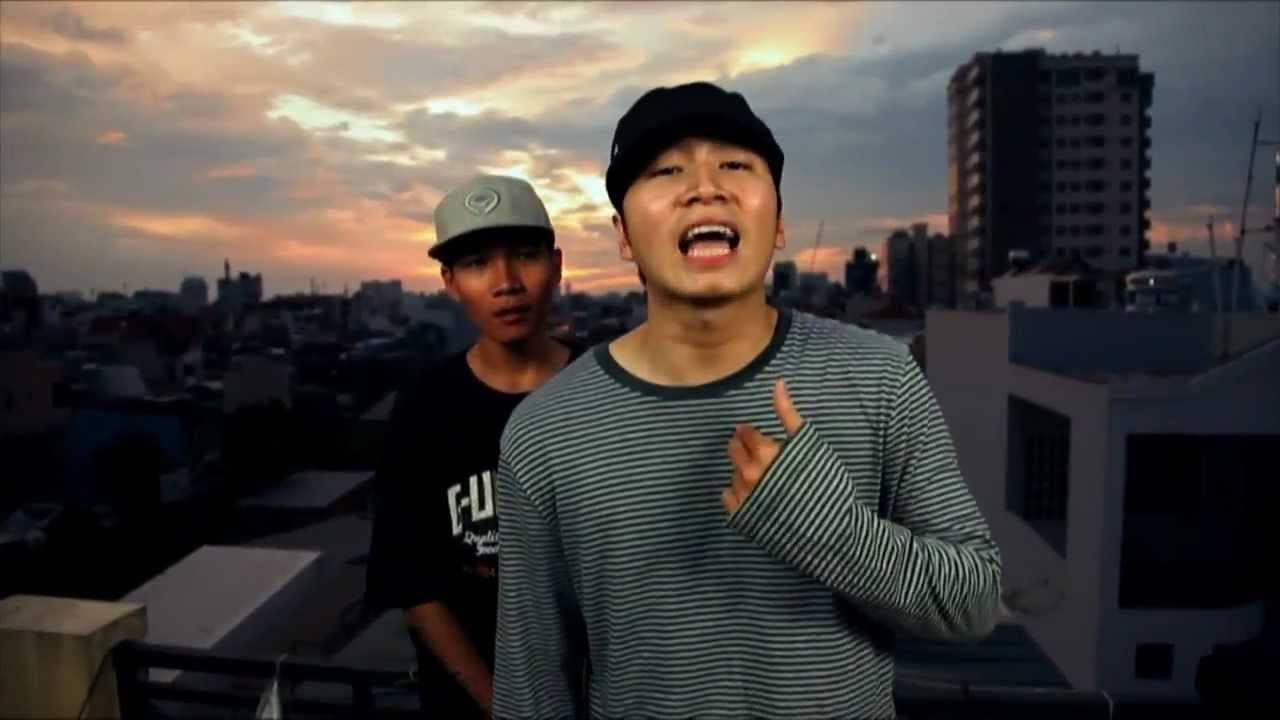 5 rapper thích chí lấn sân phim ảnh: HLV Rap Việt Karik vừa đổi nghề đã gặp ngay bom xịt buồn một cục! - Ảnh 9. 5 rapper thích chí lấn sân phim ảnh: HLV Rap Việt Karik vừa đổi nghề đã gặp ngay bom xịt buồn một cục! - Ảnh 9.