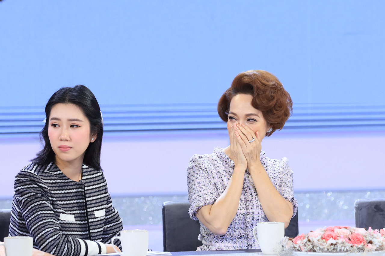 Lan Ngọc oà khóc trên truyền hình khi nói lời xin lỗi muộn màng tới người bạn thân đã mất - Ảnh 5. Lan Ngọc oà khóc trên truyền hình khi nói lời xin lỗi muộn màng tới người bạn thân đã mất - Ảnh 5.