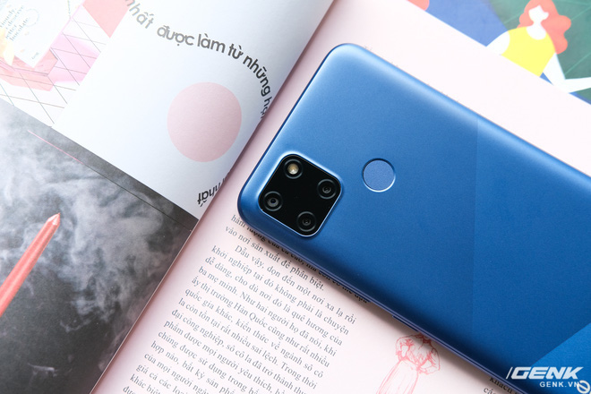 Cận cảnh Realme C12 vừa ra mắt tại Việt Nam: Bản nâng cấp từ C11, pin trâu hơn, mọc thêm 1 camera sau, giá 3,49 triệu đồng - Ảnh 7.