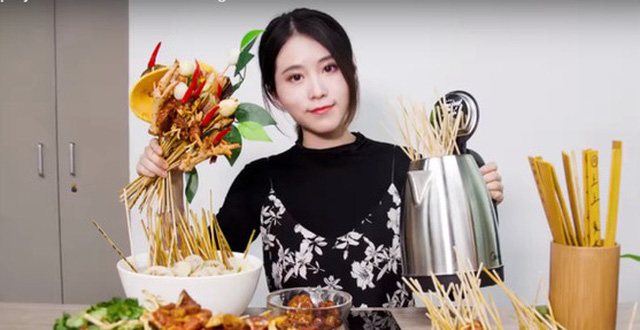 Nghề mukbang ở Trung Quốc đang đến “đường cùng”, bị tẩy chay và lên án kịch liệt: Chấm dứt sự nổi tiếng hão huyền - Ảnh 6.