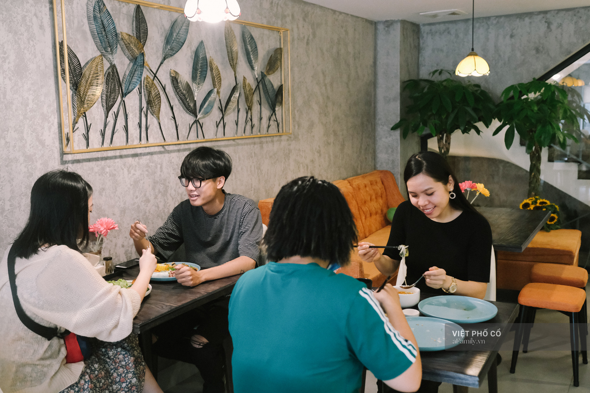 Hà Nội không thiếu hàng buffet chay ngon rẻ: cầm 100k là ăn tẹt ga đến 60 món - Ảnh 1. Hà Nội không thiếu hàng buffet chay ngon rẻ: cầm 100k là ăn tẹt ga đến 60 món - Ảnh 1.