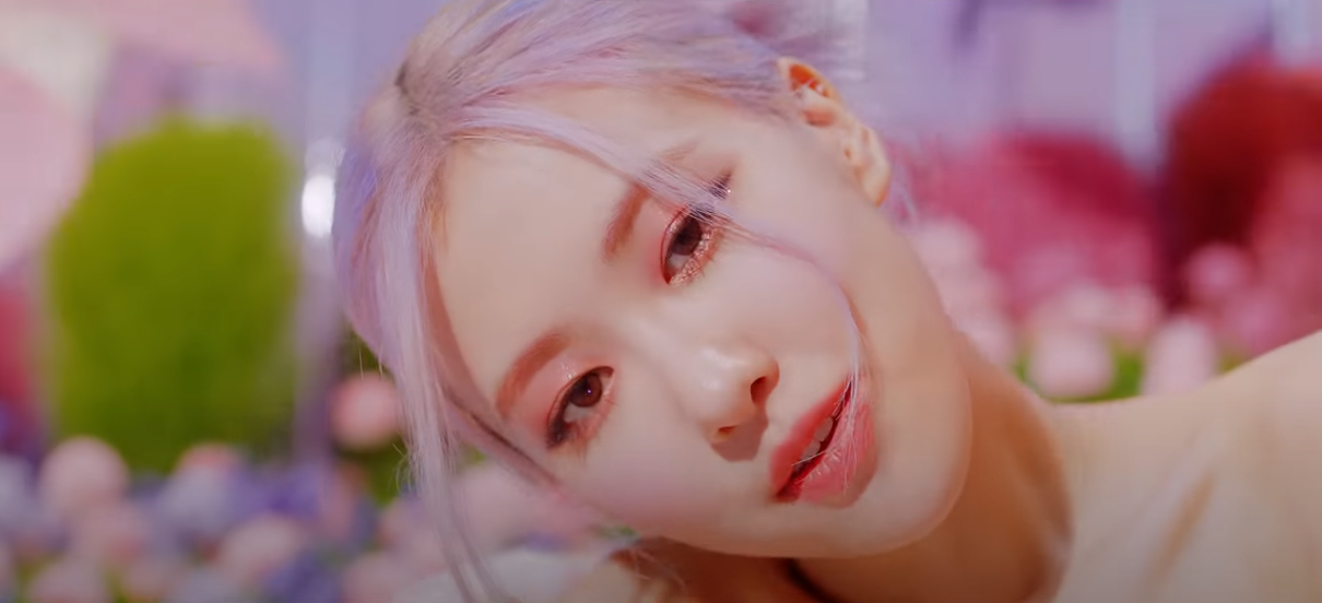 B&agrave;i nh&oacute;m m&igrave;nh m&agrave; BLACKPINK h&aacute;t như kh&aacute;ch mời của Selena Gomez, fan phẫn nộ v&igrave; Jisoo &iacute;t line nhưng Ros&eacute; mới đứng b&eacute;t? - Ảnh 3.