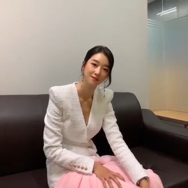 Đụng độ Đi&ecirc;n nữ Itaewon Class v&agrave; Son Ye Jin, b&agrave; ho&agrave;ng sang chảnh Seo Ye Ji vẫn chẳng hề k&eacute;m cạnh - Ảnh 1.