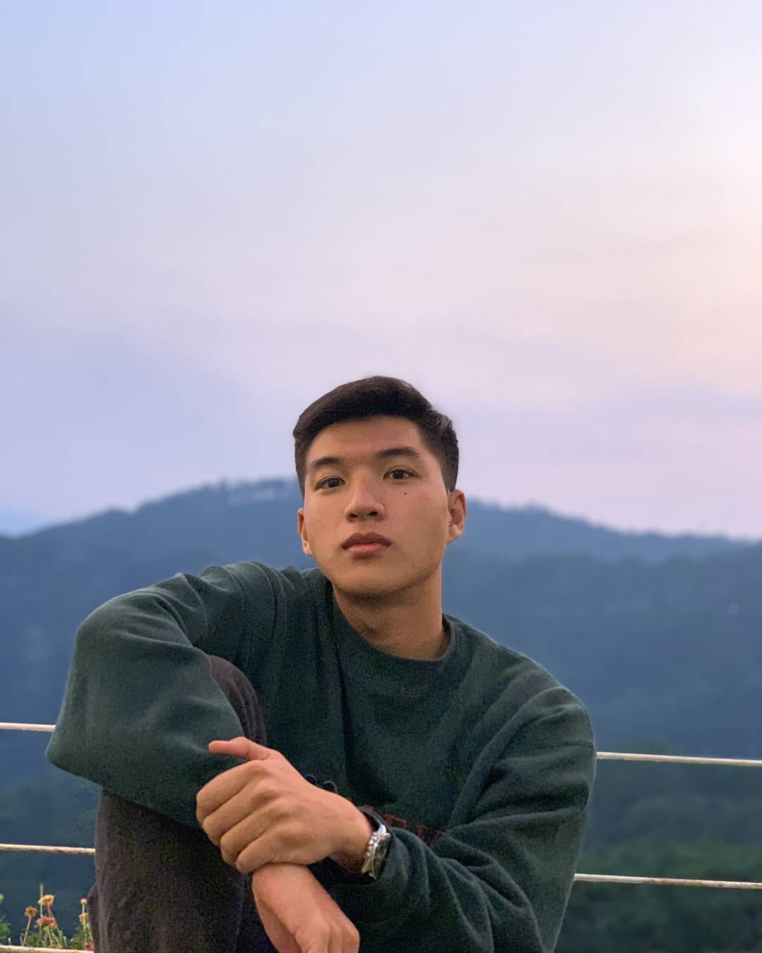 HIEUTHUHAI - Trai đẹp thi rap đang rất nổi, v&agrave;o Instagram xem ảnh c&ograve;n m&ecirc; mẩn hơn - Ảnh 7.