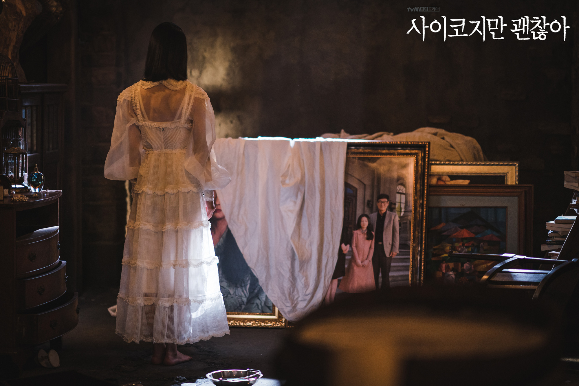 1 chiếc váy 2 số phận: Điên nữ Itaewon bị chê khó cảm, Seo Ye Ji diện lên lại sang hết sức - Ảnh 4.