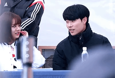 Park Bo Gum: Cậu bé mất mẹ gánh nợ 16 tỷ thành tài tử thị phi bất đắc dĩ, hết bị đồn yêu sao nữ U50 đến phá hoại gia đình Song Song - Ảnh 9.