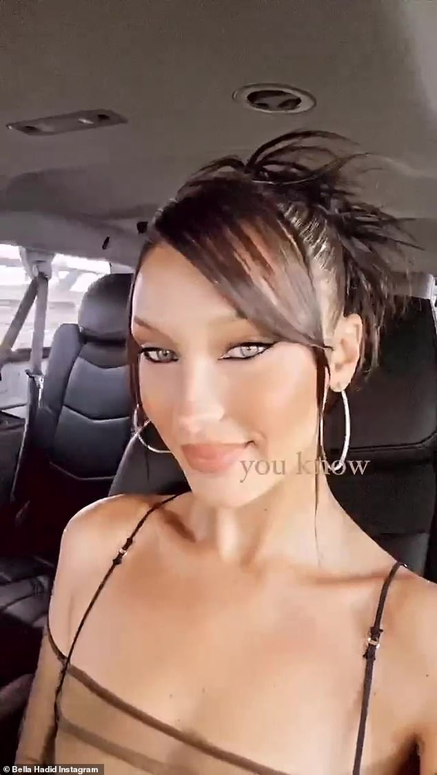 Nàng mẫu Bella Hadid khoe vòng 1 nóng bỏng đốt mắt, cố tình sexy nức nở khi chạm mặt tình cũ The Weeknd? - Ảnh 3.