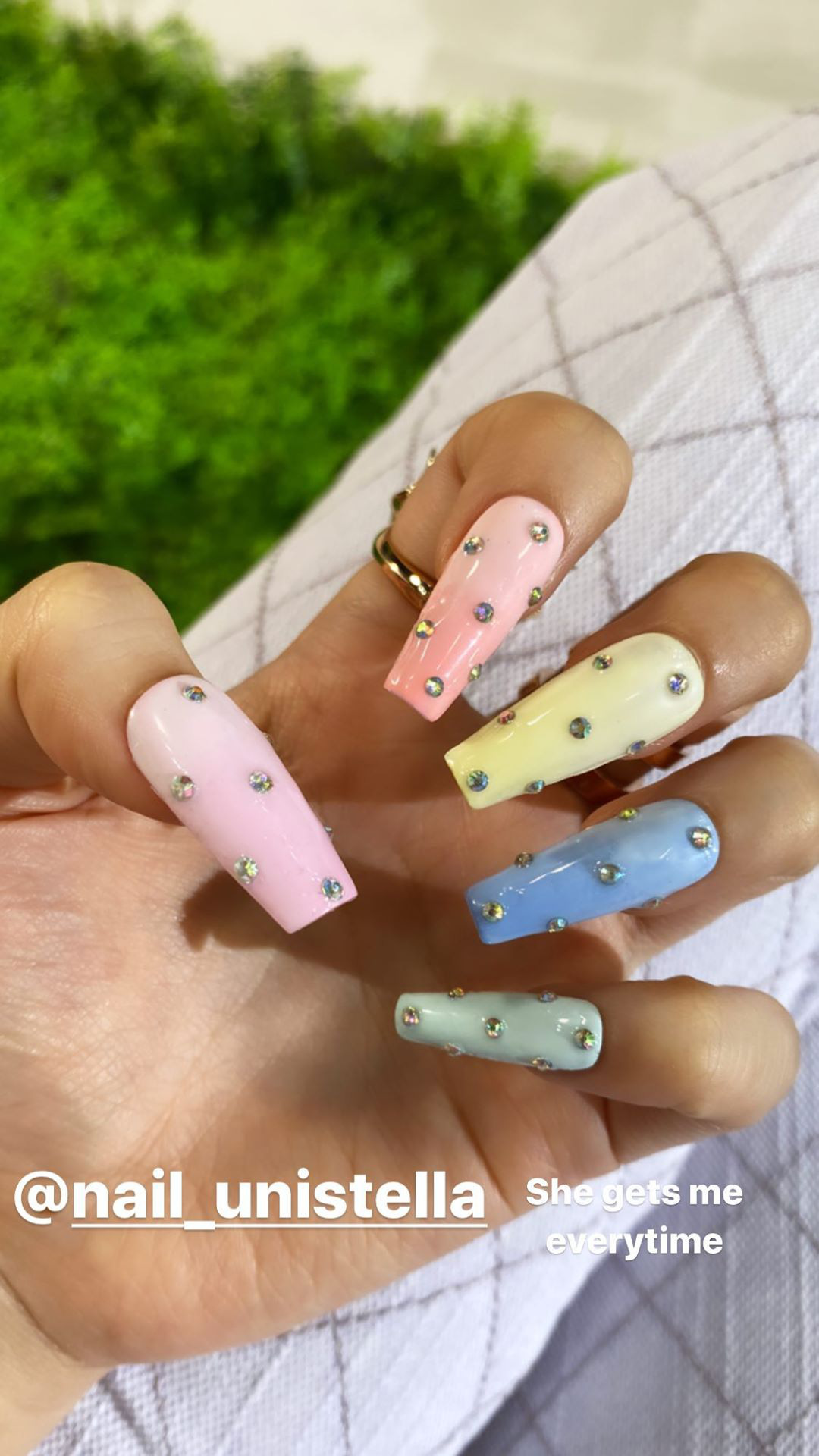 Nails box (móng tay giả) bộ 10 móng siêu cute 🐻hot hit🔥 ( khách tự chủ  động nt để đo size ). | Shopee Việt Nam