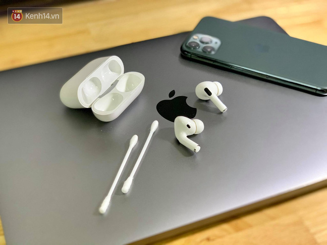 4 c&aacute;ch sửa lỗi AirPods chỉ nghe được một tai - Ảnh 1.