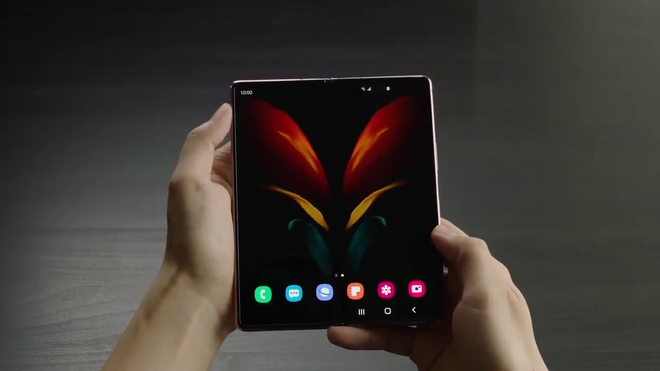 Galaxy Z Fold2 đã có video trên tay, xác nhận thiết kế mới lột xác - Ảnh 4.