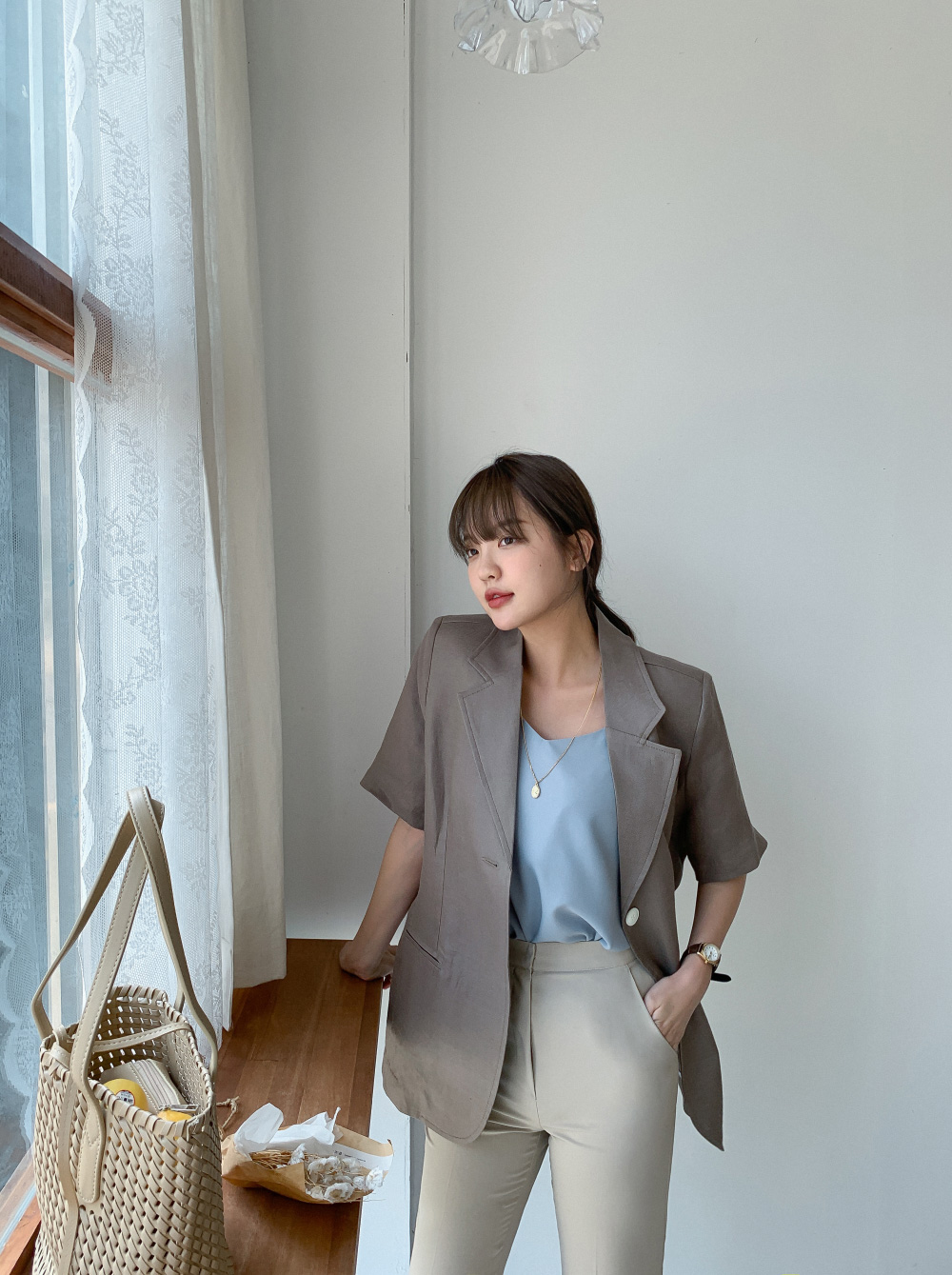 Sắp cuối hè, chị em mau sắm ngay blazer cộc tay không thì thiệt mất bao set đồ thanh lịch sang xịn level max - Ảnh 5.