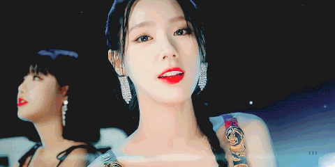 (G)I-DLE bị ch&ecirc; từ nhạc đến trang phục nhưng nhan sắc đ&atilde; &ldquo;cứu&rdquo; m&agrave;n comeback, ấn tượng nhất l&agrave; th&agrave;nh vi&ecirc;n &ldquo;hụt&rdquo; của BLACKPINK? - Ảnh 11.