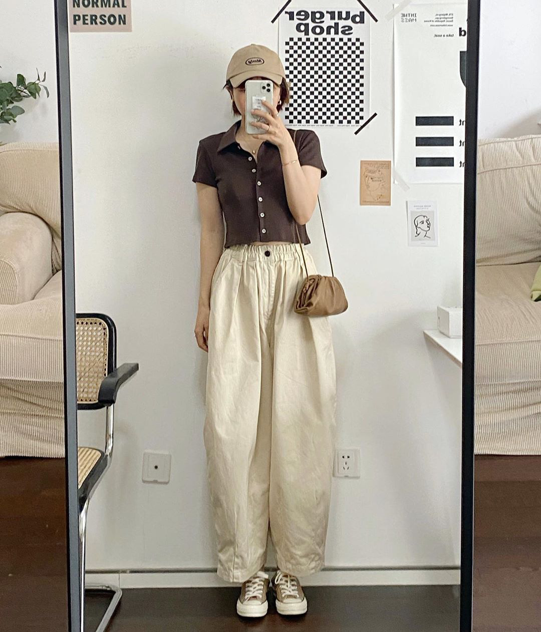 Đây là 5 items siêu tôn dáng, bạn không cần nhọc công mix đồ mà trông gầy đi và cao ráo hơn cả chục phân - Ảnh 6.