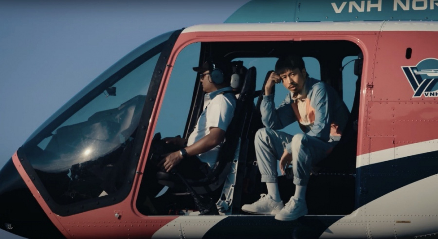 Trời hôm nay nhiều mây cực!: Khi Đen liều lĩnh xa những giai điệu triệu view, trở về với bản nguyên của rap? - Ảnh 9. Trời hôm nay nhiều mây cực!: Khi Đen liều lĩnh xa những giai điệu triệu view, trở về với bản nguyên của rap? - Ảnh 9.