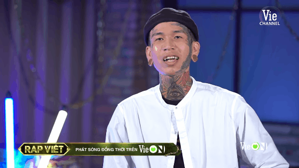 Dế Choắt từng được mời làm giám khảo nhưng không nhận lời, thi Rap Việt hay tới nỗi Karik phải giấu cả nón vàng của Wowy - Ảnh 2.