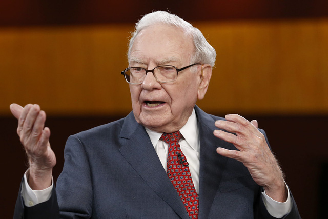 Warren Buffett tiết lộ tấm bằng có giá trị nhất cuộc đời ông không phải bằng đại học mà là khóa học trị giá 100 đô la này - Ảnh 3.