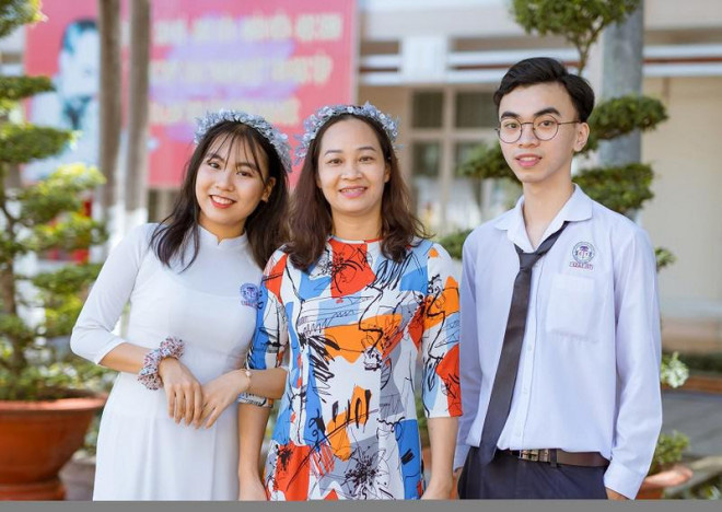 Thủ khoa đầu vào ĐH Bách khoa TP.HCM: Học giỏi nhưng lại cực kỳ khiêm tốn, hé lộ bí quyết làm bài tưởng khó mà dễ như chơi - Ảnh 4.