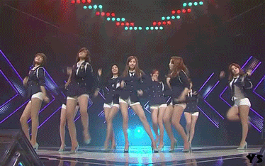 Netizen đã tìm ra lý do vì sao idol nữ không thể từ bỏ giày cao gót dù họ phải nhảy nhót và di chuyển liên tục - Ảnh 10.