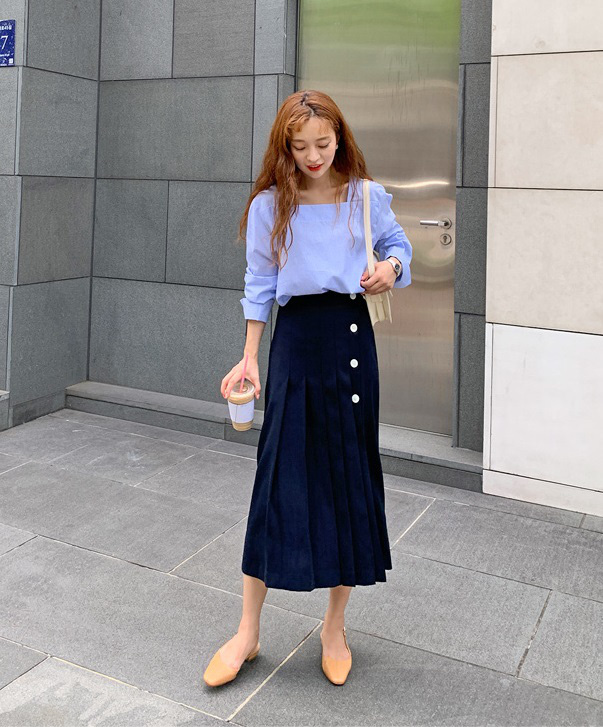 Áo blouse trơn màu đúng là chân ái của nàng công sở, có đến 10 cách diện sang xịn hết cỡ - Ảnh 3.