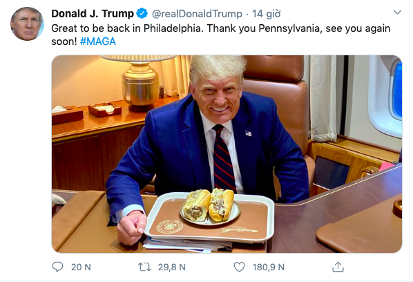 It's a photo of the President of the United States, Donald Trump, eating something that looks exactly like Vietnamese bread: Look closely to see that netizens are 