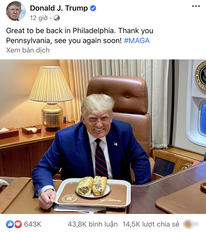 It was a photo of the President of the United States, Donald Trump, eating something that looked exactly like Vietnamese bread: looking closely to see that all netizens are 