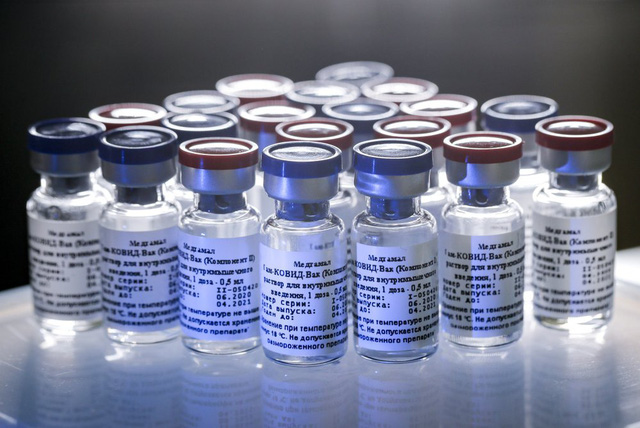 Philippines ưu tiên mua vaccine COVID-19 của Nga, Trung Quốc - Ảnh 1.