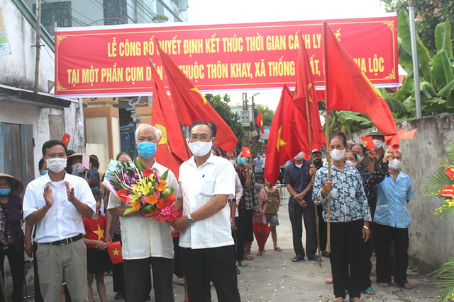 Hình ảnh đẹp tại khu dân cư cuối cùng tỉnh Hải Dương được dỡ bỏ phong tỏa, cách ly - Ảnh 15.