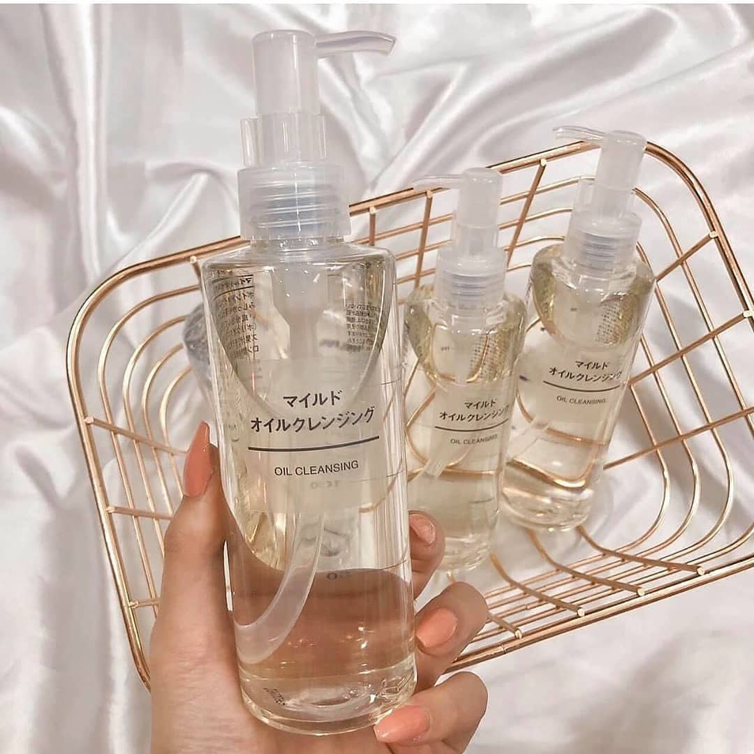 6 dầu tẩy trang gi&aacute; b&igrave;nh d&acirc;n nhưng l&agrave;m sạch s&acirc;u lỗ ch&acirc;n l&ocirc;ng đỉnh khỏi b&agrave;n - Ảnh 11.