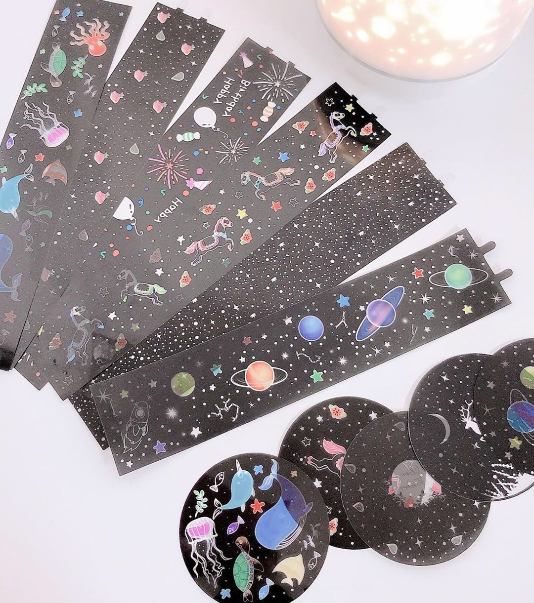 Cả vũ trụ bỗng thu bé lại chỉ bằng 1 căn phòng, tất cả là nhờ đèn ngủ chiếu sao ảo diệu - Ảnh 6. Cả vũ trụ bỗng thu bé lại chỉ bằng 1 căn phòng, tất cả là nhờ đèn ngủ chiếu sao ảo diệu - Ảnh 6.