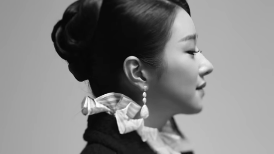 Knet phát sốt vì Điên nữ Seo Ye Ji đóng quảng cáo với Thái tử Joo Ji Hoon, sống mũi sắc lẹm của cặp đôi đúng là cực phẩm - Ảnh 6.
