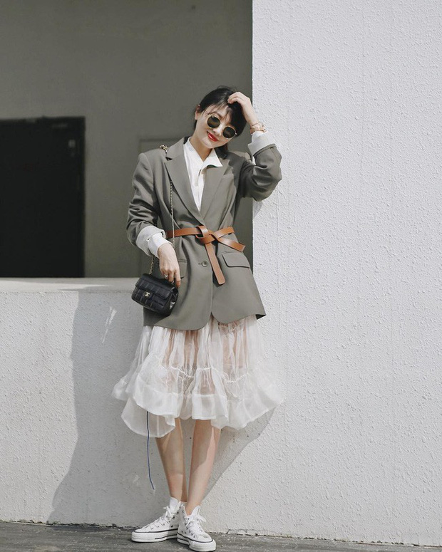 Fashionista xứ Đài tung ra 4 chiêu diện blazer hack chân dài đỉnh cao dành cho các nàng khiêm tốn chiều cao - tự hào chiều rộng - Ảnh 11.