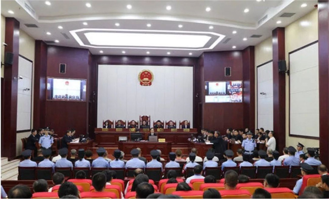 Chuyện nữ tặc đội lốt mẹ hiền lợi dụng 118 đứa con nuôi để lừa đảo và trò trục lợi mang danh trại trẻ mồ côi gây nhức nhối - Ảnh 4.