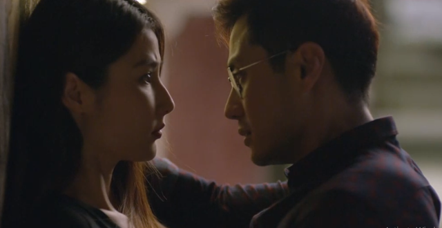 Nữ chính đáng ghét nhất phim Việt gọi tên Linh (Tình Yêu và Tham Vọng): Không yêu chỉ thích làm người thân, muốn ở bên, bắt nạt lợi dụng anh! - Ảnh 3. Nữ chính đáng ghét nhất phim Việt gọi tên Linh (Tình Yêu và Tham Vọng): Không yêu chỉ thích làm người thân, muốn ở bên, bắt nạt lợi dụng anh! - Ảnh 3.