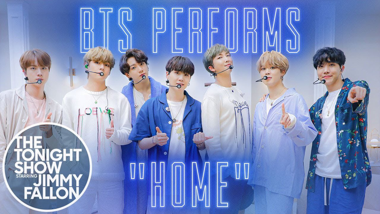 BTS mặc đồ ngủ diễn trong sân khấu HOME tại Jimmy Fallon