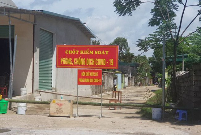 Khánh Hòa kết thúc cách ly xã hội sau 28 ngày không có ca mắc trong cộng đồng - Ảnh 1.