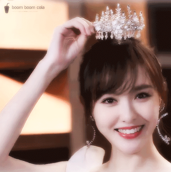 9 gif “huyền thoại” show visual đỉnh cao của mỹ nhân Cbiz: Đường Yên - Dương Tử tưởng gây tranh cãi ai dè chẳng kém Dương Mịch - Ảnh 5.