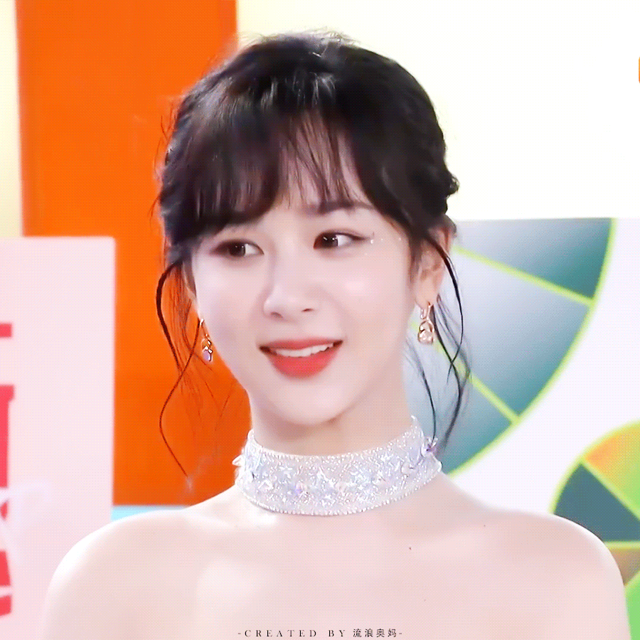 9 gif “huyền thoại” show visual đỉnh cao của mỹ nhân Cbiz: Đường Yên - Dương Tử tưởng gây tranh cãi ai dè chẳng kém Dương Mịch - Ảnh 6.