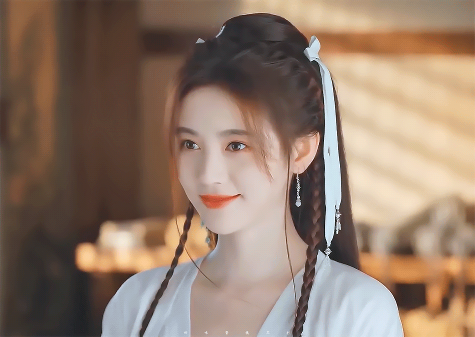 9 gif “huyền thoại” show visual đỉnh cao của mỹ nhân Cbiz: Đường Yên - Dương Tử tưởng gây tranh cãi ai dè chẳng kém Dương Mịch - Ảnh 9.