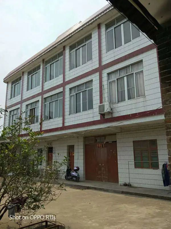 Người đ&agrave;n &ocirc;ng sinh 5 đứa con với 3 phụ nữ, khi qua đời cả nh&agrave; tranh t&agrave;i sản đến mức đ&ograve;i mở quan t&agrave;i khiến mọi người xoắn n&atilde;o - Ảnh 2.