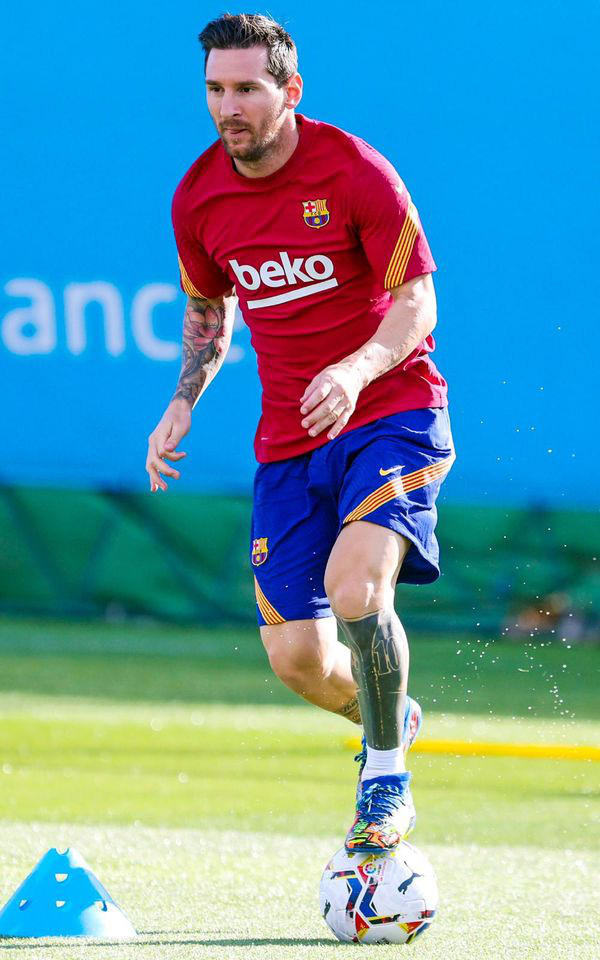 Hình ảnh tưởng bình thường nhưng fan suýt không còn được thấy: Lionel Messi luyện tập cùng Barca - Ảnh 4.