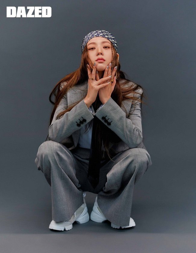 Ngoài Jisoo, đố ai cân được kiểu makeup buồn ngủ thế này: Đẳng cấp idol đẹp như Hoa hậu đâu phải nói suông! - Ảnh 10. Ngoài Jisoo, đố ai cân được kiểu makeup buồn ngủ thế này: Đẳng cấp idol đẹp như Hoa hậu đâu phải nói suông! - Ảnh 10.