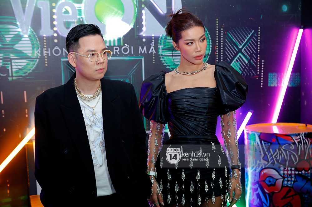 Rap Viet red carpet finale: Suboi shows diamond teeth, Diem My 9X is too cool, Binz - Karik stick together as Sam - Photo 21.