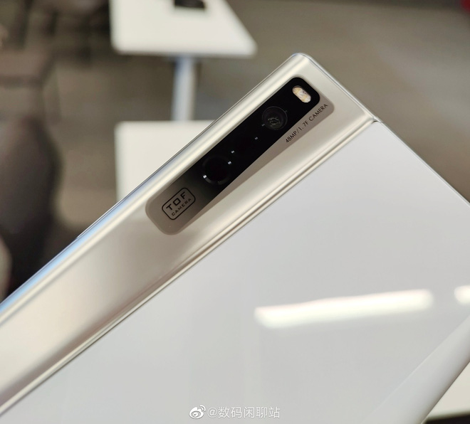 OPPO ra mắt X 2021: Smartphone với màn hình có thể cuộn lại đầu tiên trên thế giới - Ảnh 9.