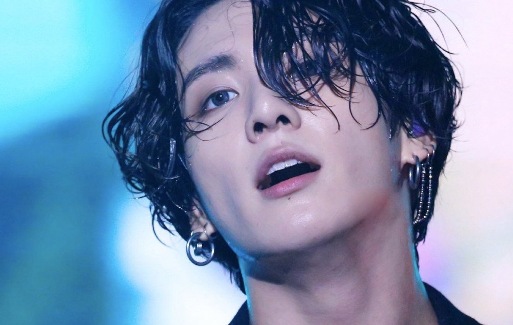 Nam idol Kpop thành Người đàn ông quốc tế quyến rũ nhất đầu tiên trong lịch sử tạp chí People, át cả dàn sao thế giới - Ảnh 3. Nam idol Kpop thành Người đàn ông quốc tế quyến rũ nhất đầu tiên trong lịch sử tạp chí People, át cả dàn sao thế giới - Ảnh 3.