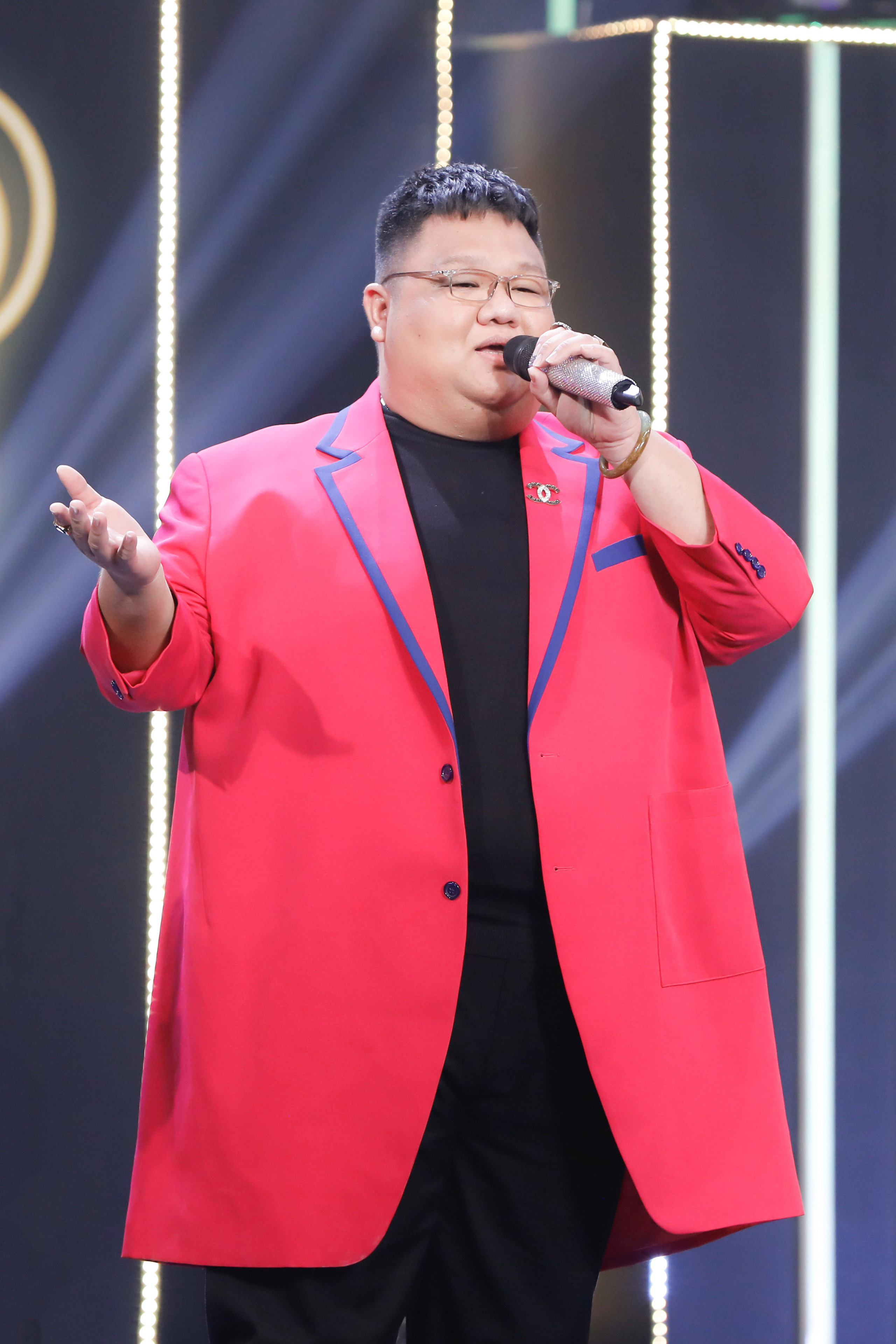 Vương Khang - Tổng đạo diễn Rap Việt: Bình chọn của khán giả phản ánh chính xác nhất ngôi vị Quán quân - Ảnh 2. Vương Khang - Tổng đạo diễn Rap Việt: Bình chọn của khán giả phản ánh chính xác nhất ngôi vị Quán quân - Ảnh 2.