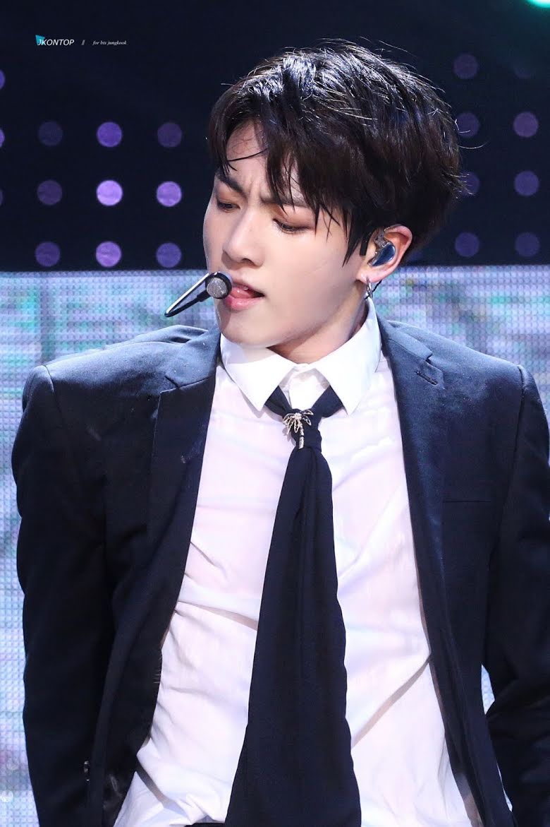 Nam idol Kpop thành Người đàn ông quốc tế quyến rũ nhất đầu tiên trong lịch sử tạp chí People, át cả dàn sao thế giới - Ảnh 5. Nam idol Kpop thành Người đàn ông quốc tế quyến rũ nhất đầu tiên trong lịch sử tạp chí People, át cả dàn sao thế giới - Ảnh 5.