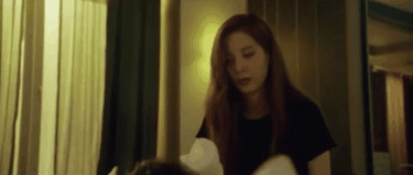 Phát hờn với loạt khoảnh khắc tình tứ, tối ngày ôm hôn quấn quít của Seohyun - Go Kyung Pyo ở Đời Tư - Ảnh 15.