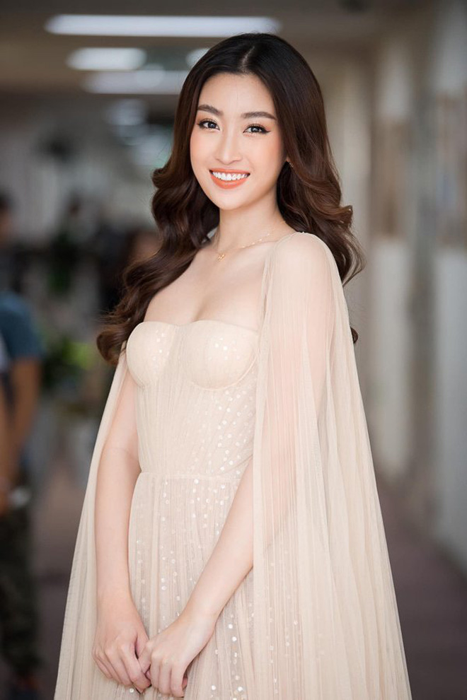 Đỗ Thị Hà đăng quang: ĐH Ngoại thương sẽ mất vị thế “lò đào tạo hoa hậu” trước Kinh tế Quốc dân? - Ảnh 5.