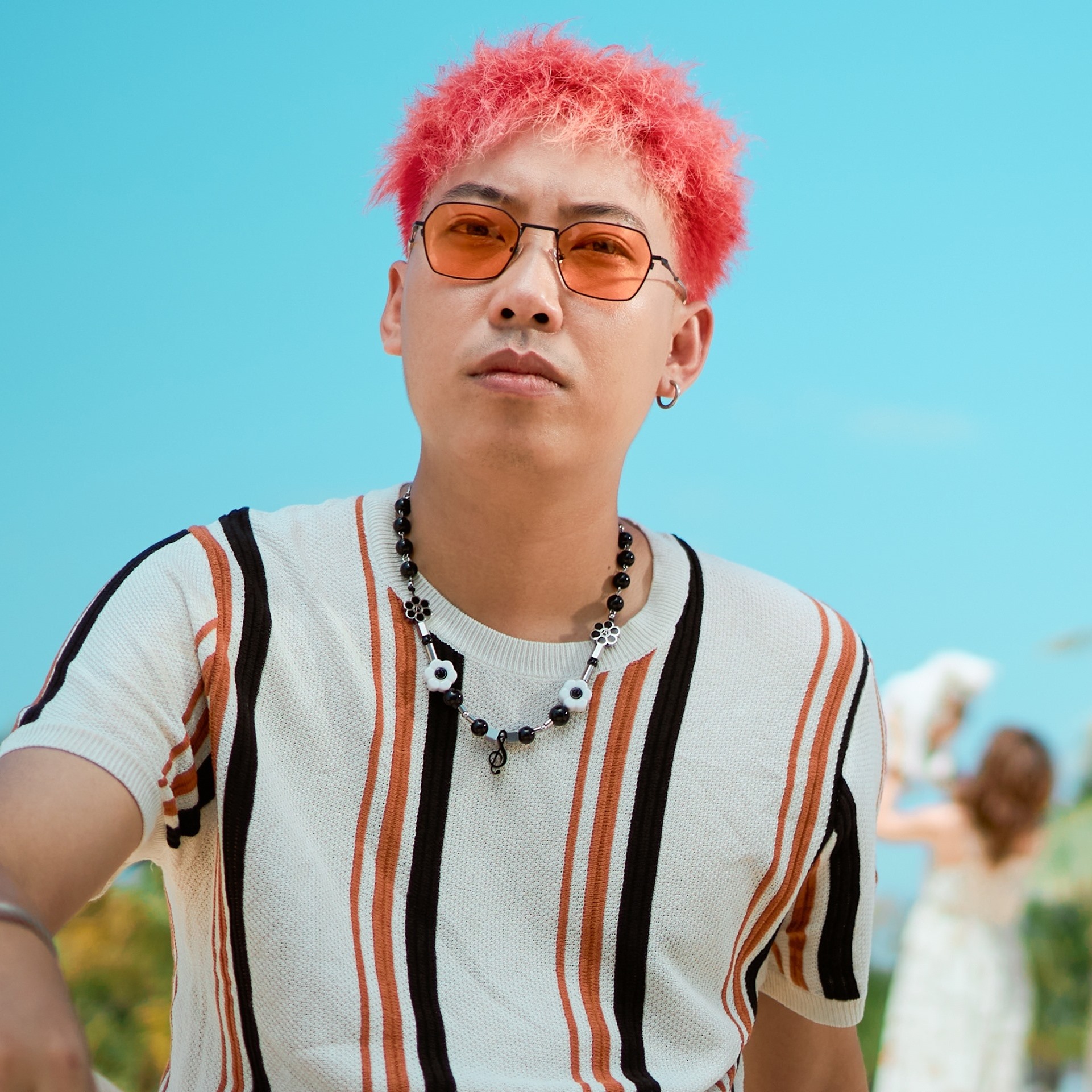 Chẳng kém gì anh em trong Refund Gaming, rapper QNT cũng là tay chơi sneaker thứ thiệt - Ảnh 1. Chẳng kém gì anh em trong Refund Gaming, rapper QNT cũng là tay chơi sneaker thứ thiệt - Ảnh 1.